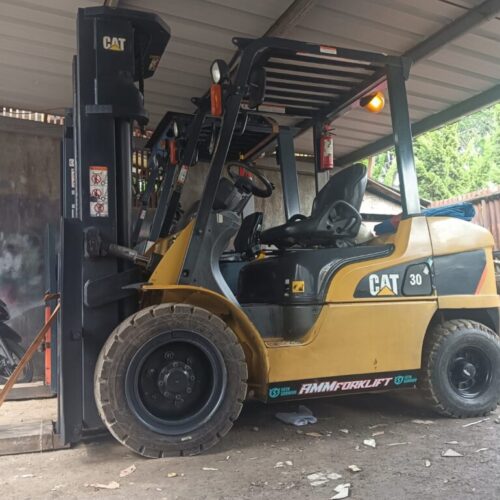 Galeri Forkly Rental Forklift (3) Galeri Forkly Rental Forklift (3)